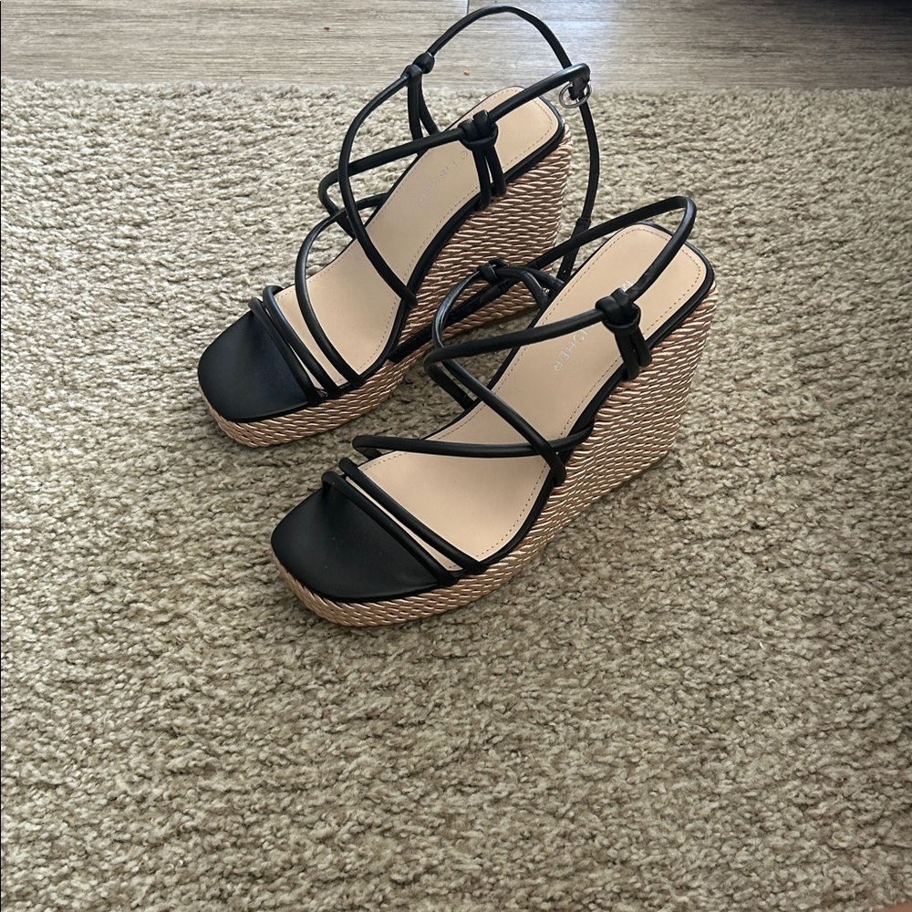 Marc Fisher Black Strappy Sandals